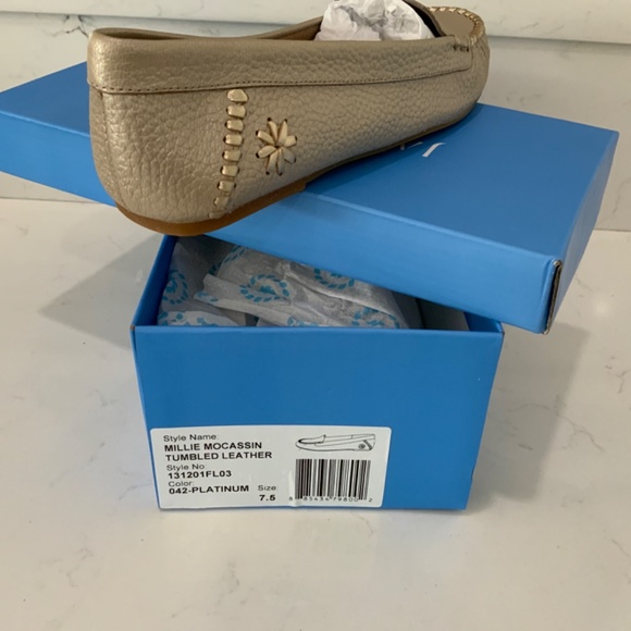 Jack Rogers Millie Mocassin - Platinum -size 7.5 - Picture 3 of 3
